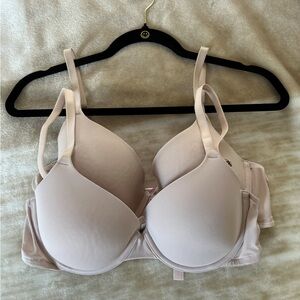 Bundle of 2 Wear everywhere t shirt lightly lined bras